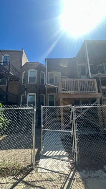 Foto del edificio - 6416 S Drexel Ave