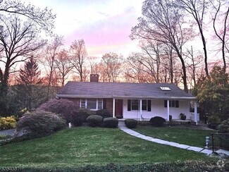 Building Photo - 44 Forestdale Rd