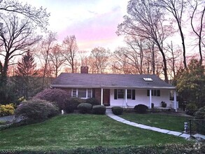 Building Photo - 44 Forestdale Rd