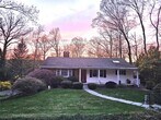 Foto principal - 44 Forestdale Rd