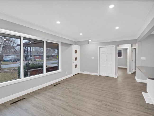 Photo du bâtiment - 401 Bunting Rd