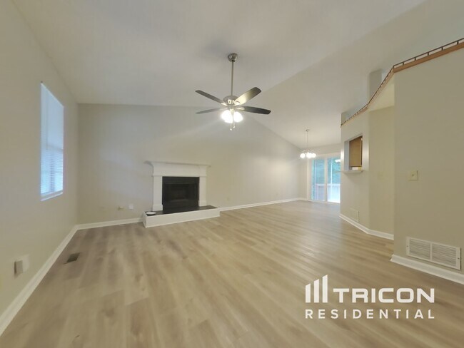 Foto del edificio - 327 Remington Ln