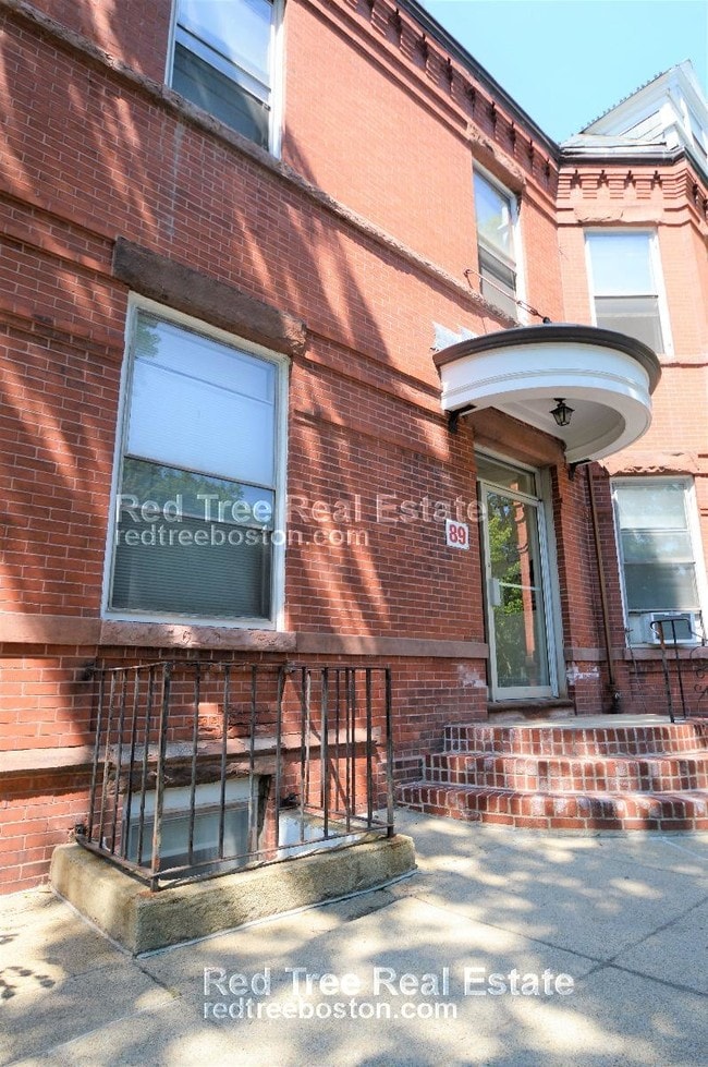Building Photo - 89 Englewood Ave