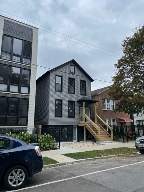 Building Photo - 1513 W Erie St
