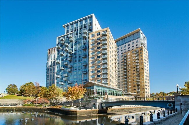 Foto del edificio - 100 Exchange St