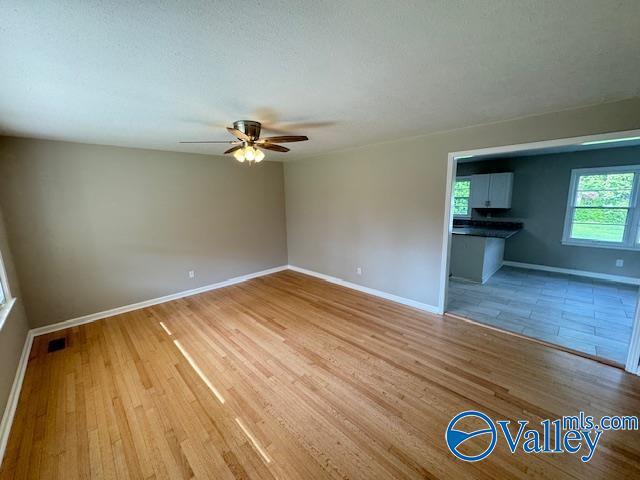 Foto del edificio - 4604 Rochell Dr NW