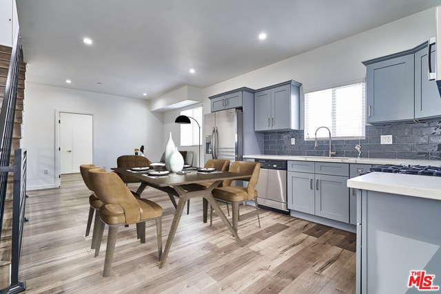 Foto del edificio - 1127 1/2 S Harvard Blvd