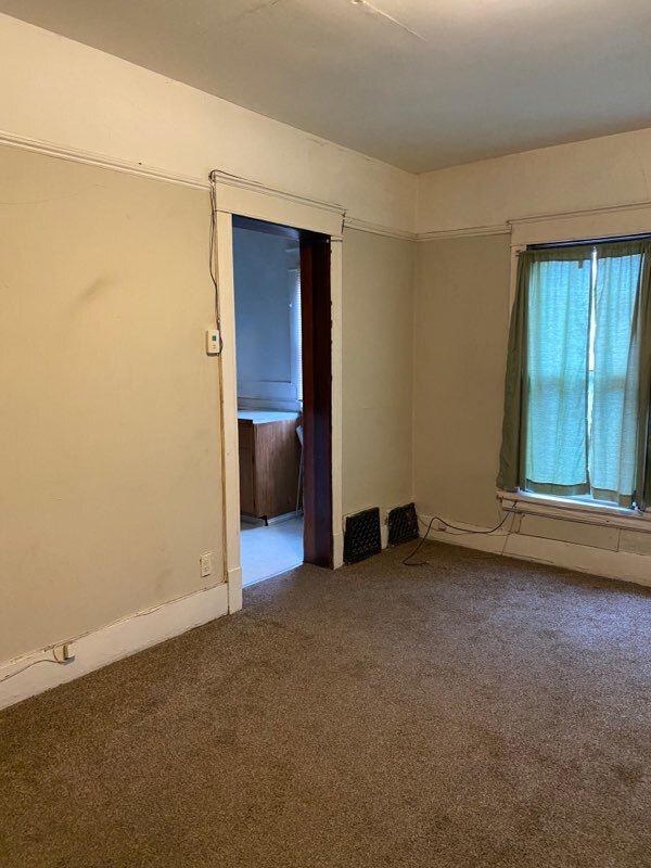 Foto principal - 404 N 9th St
