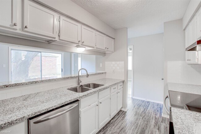 Building Photo - 3 br, 2 bath House - 12943 Newbrook Dr