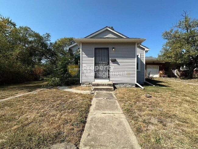 Foto del edificio - 3874 Washington St