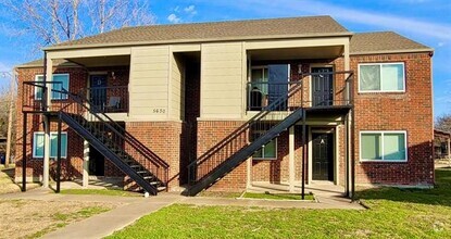 Building Photo - 5630 Brookview Ct