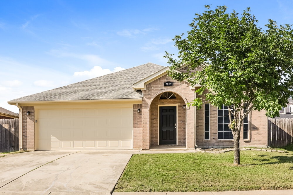 7029 Pickford Ct, Arlington, TX 76001 House Rental in Arlington, TX