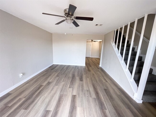 Building Photo - 4612 W Orange St