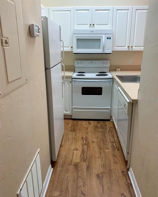 Foto del edificio - 3901 SW 27th St