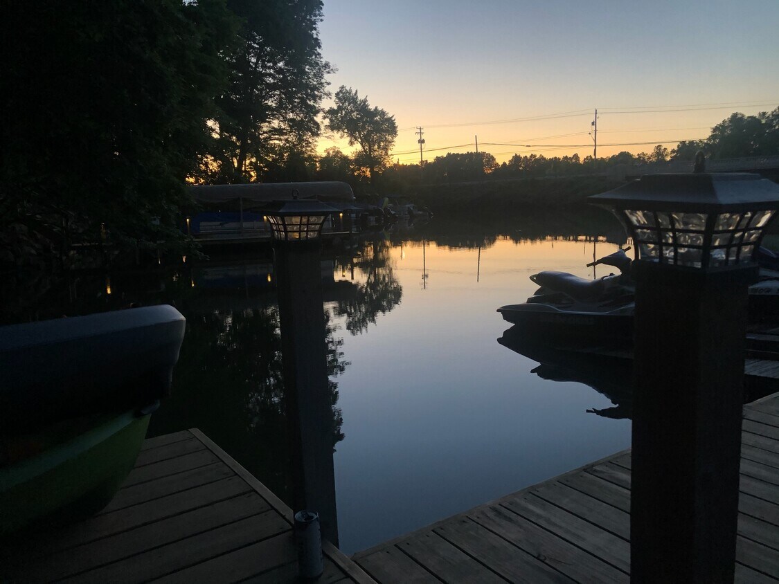 Lake Milton - 17771 Mahoning Ave