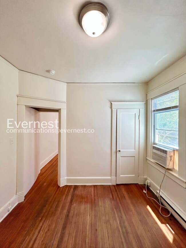 Foto del edificio - 3114 Barton Ave