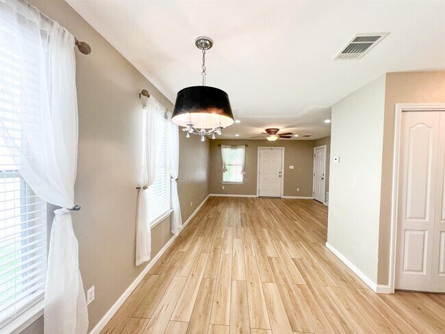 Building Photo - 298 Jack Rabbit Ln