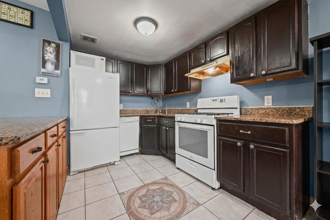 Photo - 1-24 Beach 27th St Apartment