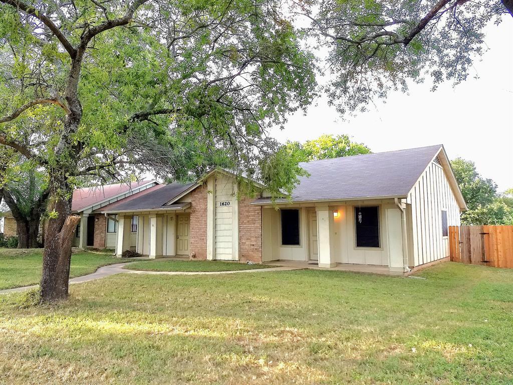 Foto principal - 1620 W Braker Ln