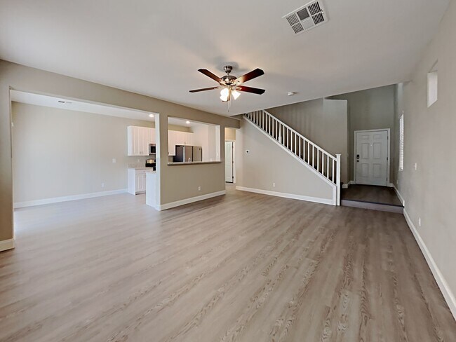 Building Photo - 6383 Foxlyn Ave
