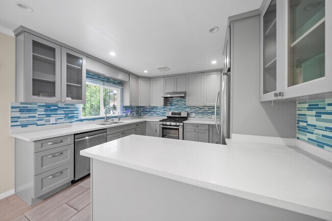 Foto del edificio - 1337 Douglas St