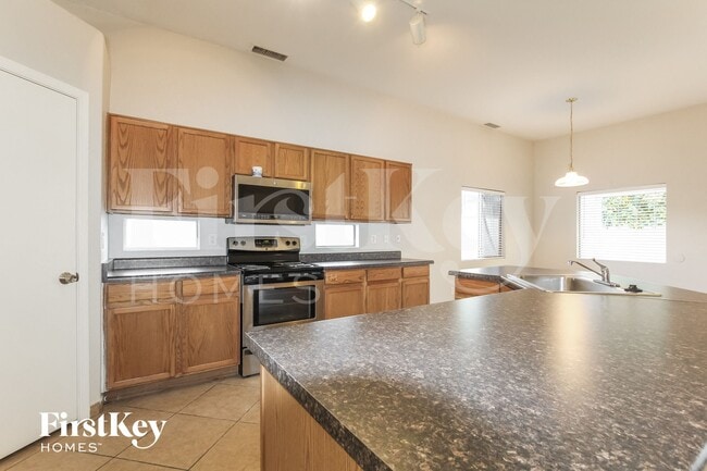 Building Photo - 15243 N 66th Dr