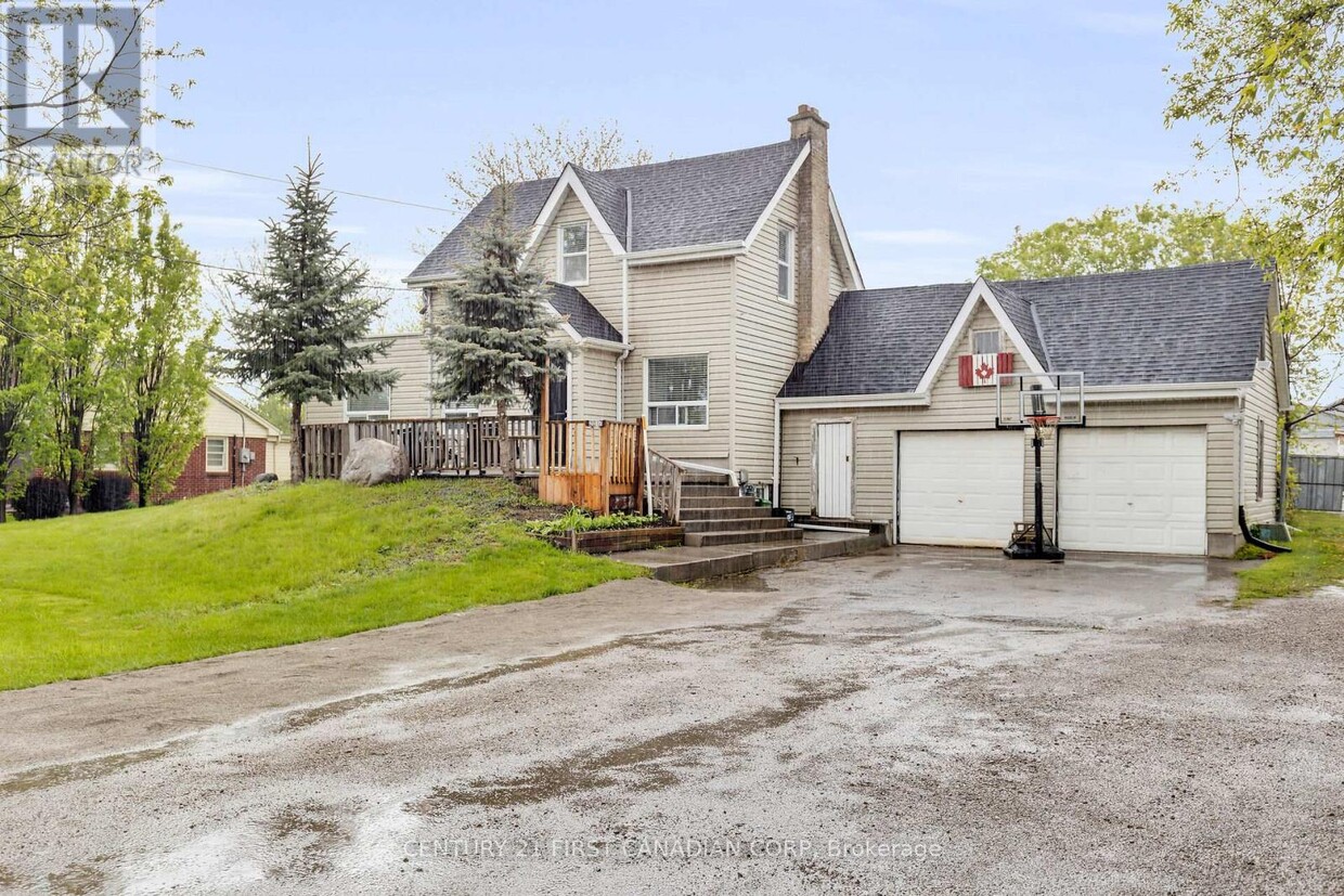 Primary Photo - 2217 Wharncliffe Rd S