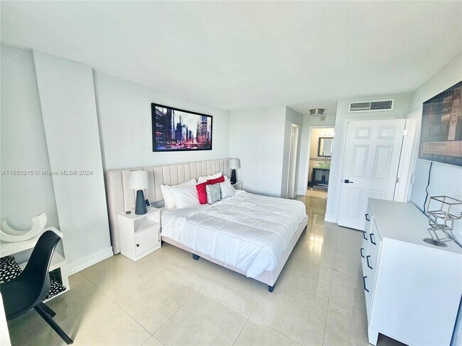 Foto del edificio - 1020 Meridian Ave