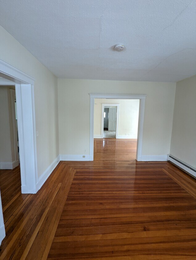 15 Egerton Rd Unit 2, Arlington, MA 02474 15 Egerton Rd Arlington, MA