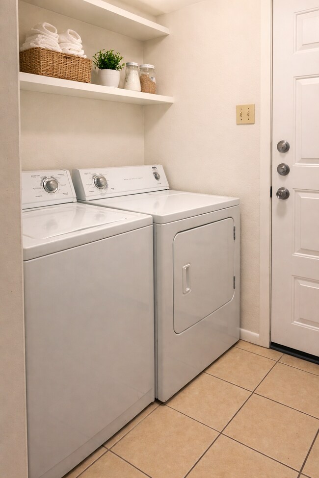 Foto del edificio - 219 W 4th St