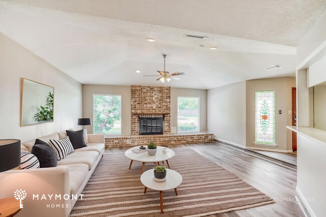 Building Photo - 13823 Swiss Hill Dr