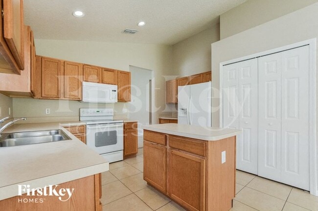 Building Photo - 5216 Sunset Canyon Dr