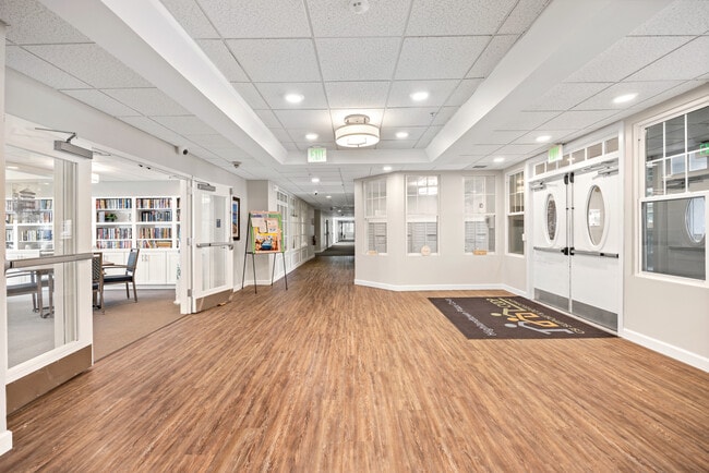 Building Photo - Highlandtown Plaza Co-op Apartments 62+