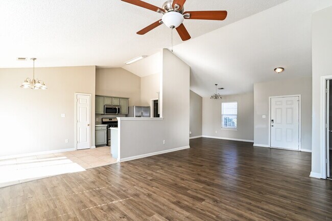 Building Photo - 12112 Chantress Ln