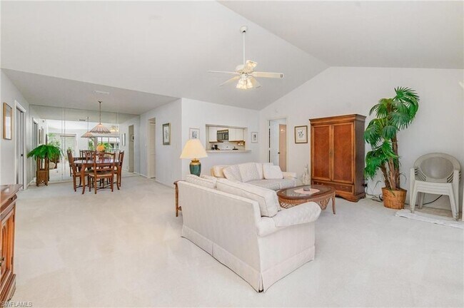 Foto del edificio - 4111 Lake Forest Dr