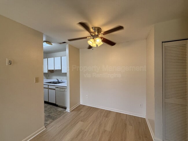 Building Photo - 76 Red Maple Ct