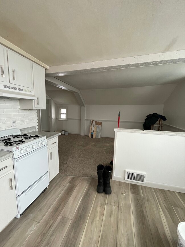 From front door into kitchen and LR - 29 Center St