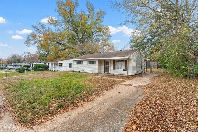 Building Photo - 3051 Amherst St