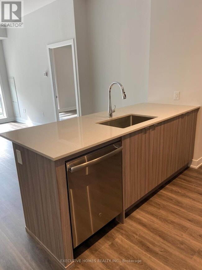 Building Photo - 4130 Parkside Village Dr