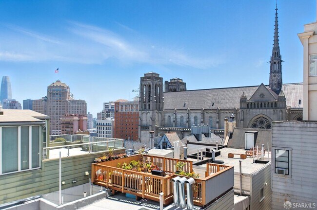 Foto del edificio - 1220 Jones St