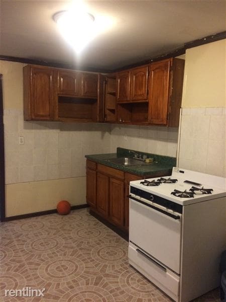Building Photo - 1451 Herkimer St