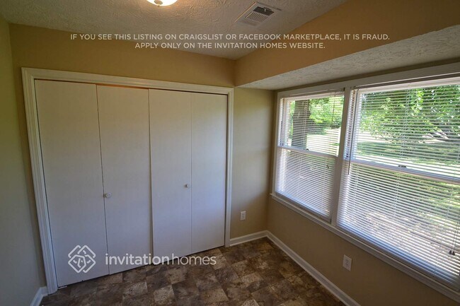 Building Photo - 343 Willowwind Dr