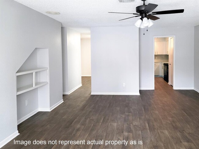 Foto del edificio - 2202 Place Rebecca Ln