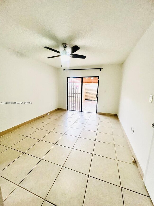 Foto del edificio - 6430 W 25th Ln
