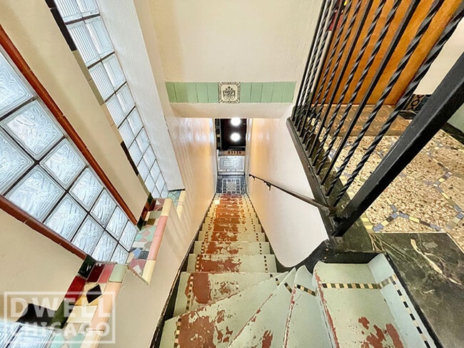 Foto del edificio - 160 W Schiller St