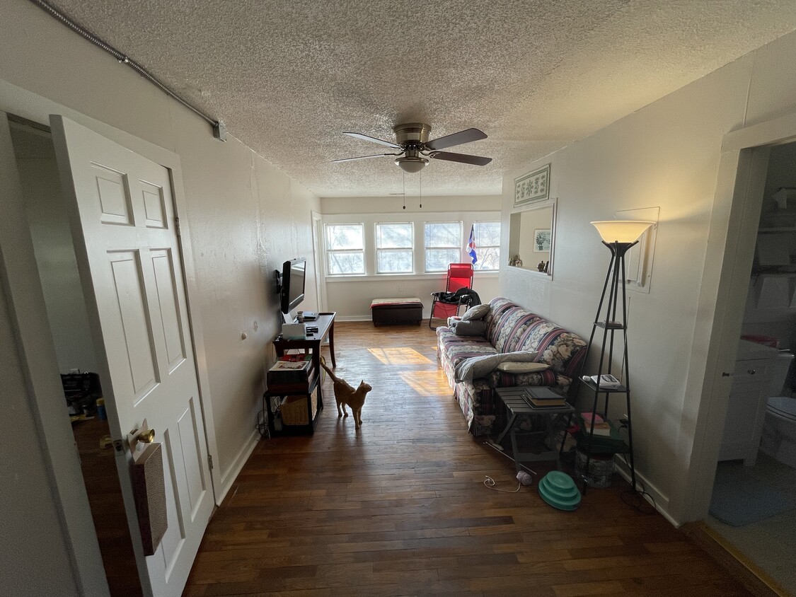 Primary Photo - 1144 Louisiana St