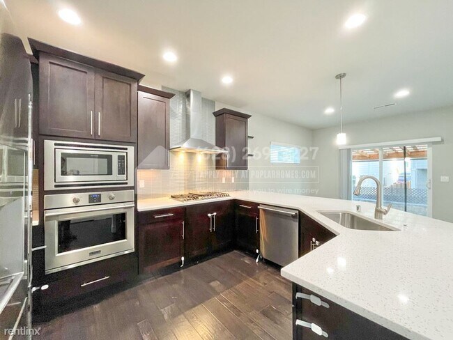 Foto del edificio - 5 br, 3 bath House - 8 176th Place, SW -