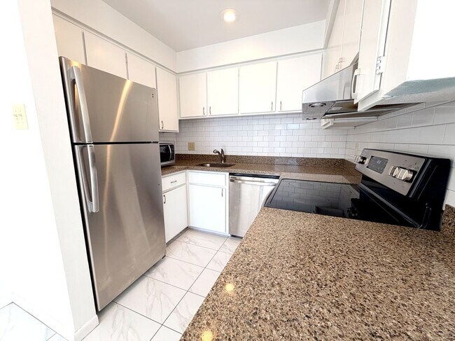 Building Photo - 1016 E Osborn Rd