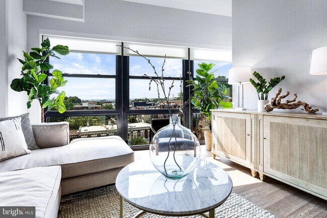 Foto del edificio - 1625 Eckington Pl NE