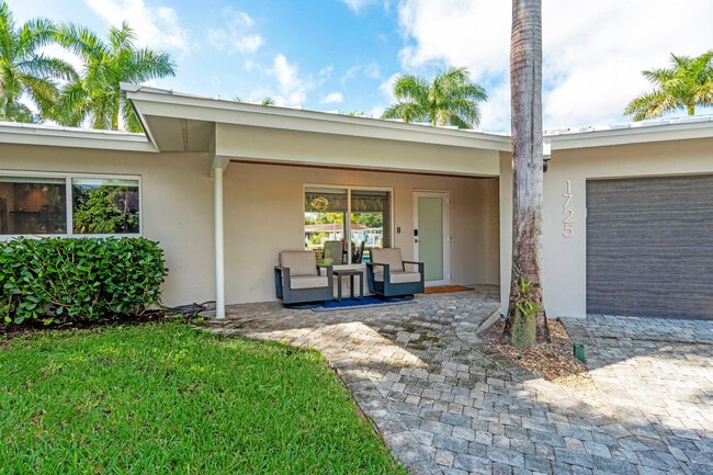 Foto del edificio - 1725 NE 23rd Ave